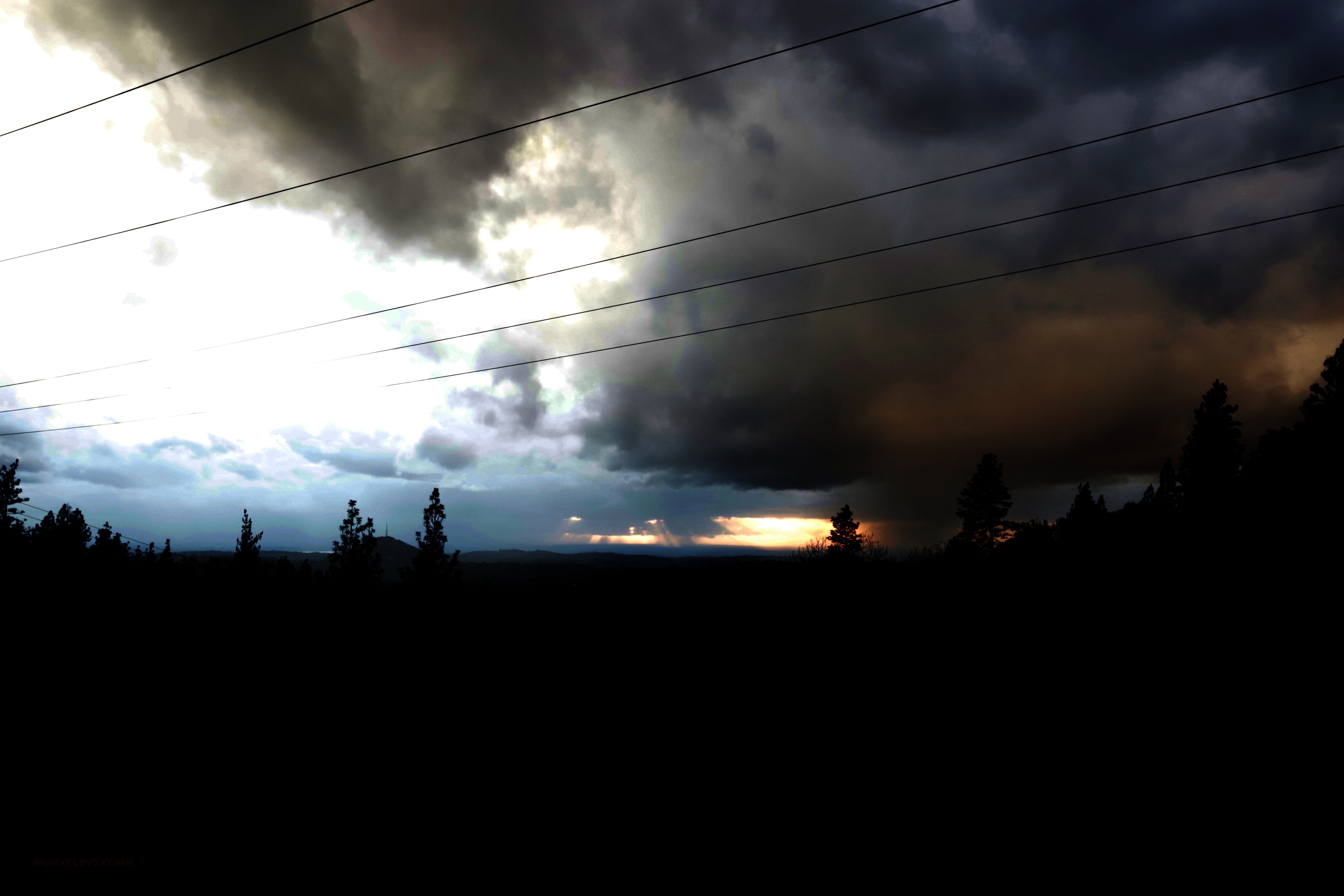 Supreme Intense Incredible Dramatic Gold Sunset