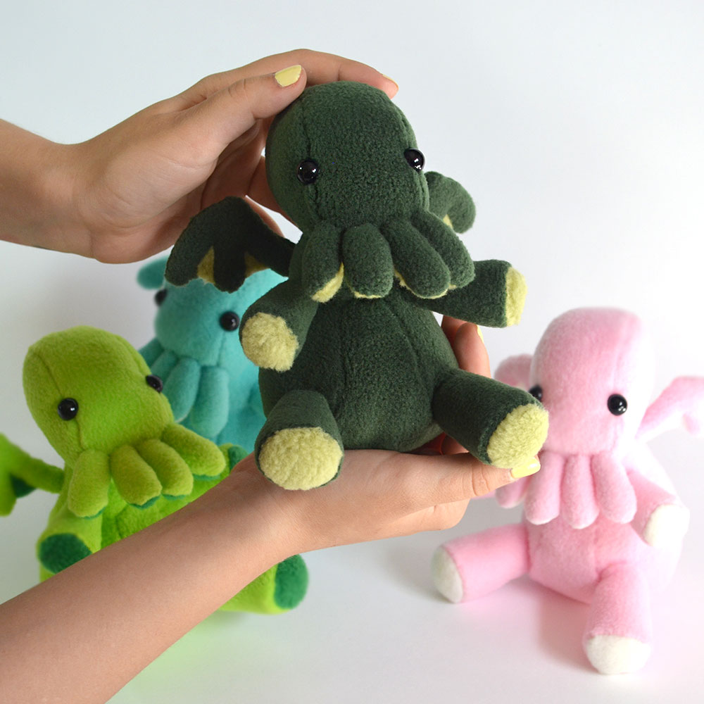 Cthulhu plushies (new colors)