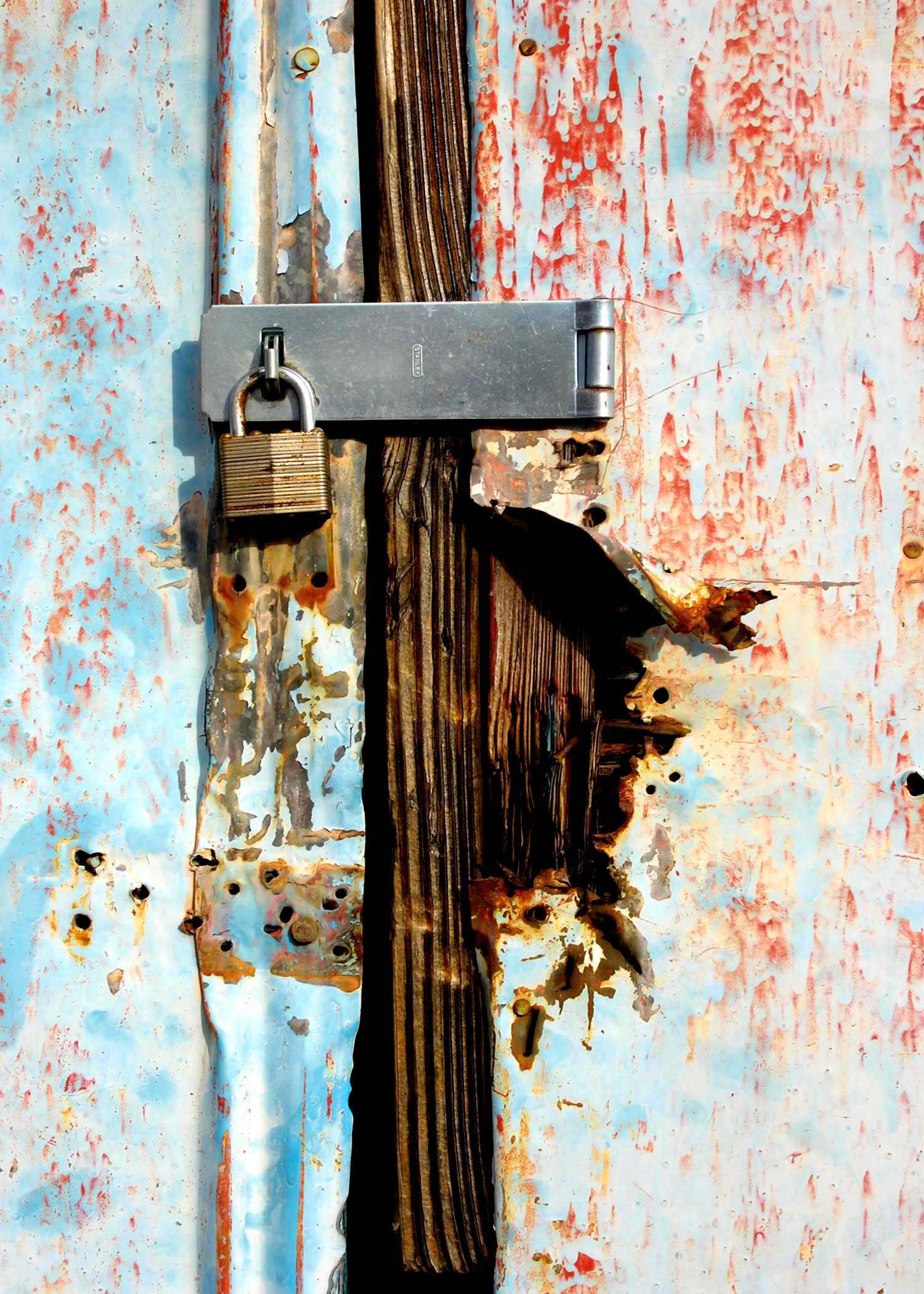 Rusted Door Lock 2 Stock Photo DSC 0114