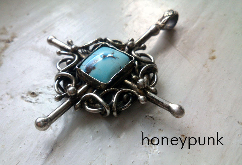 Cross pendant by honeypunk