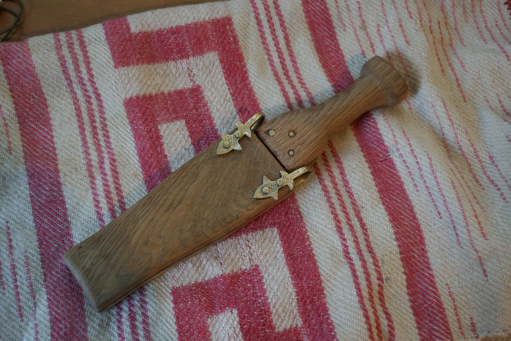 Bronze age dagger