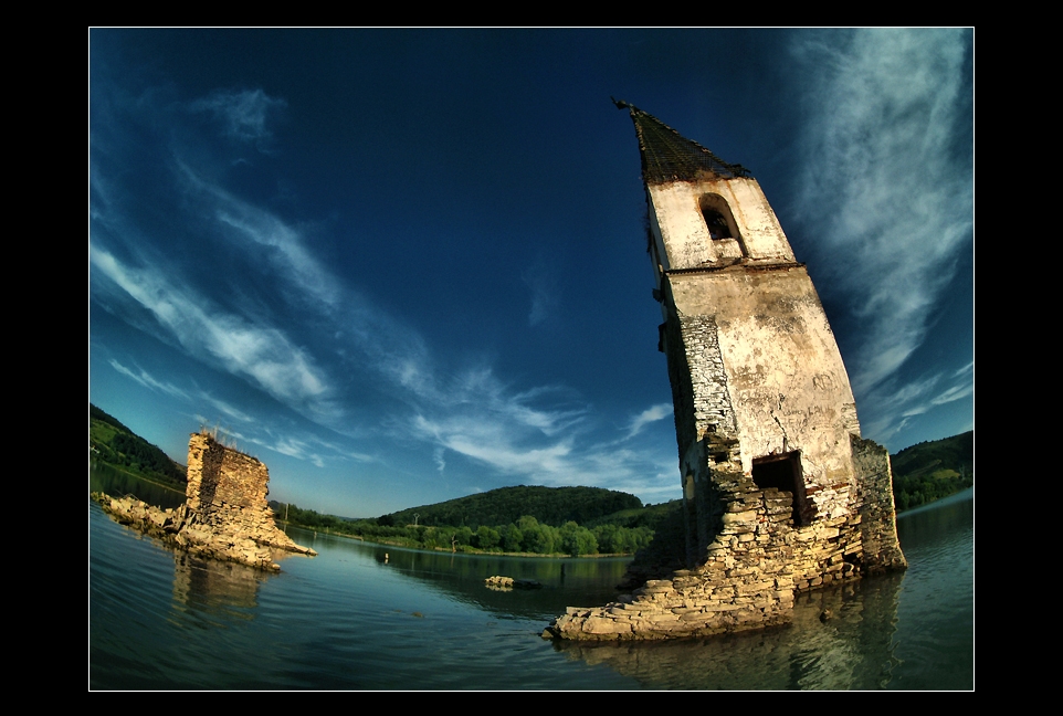 village under the water