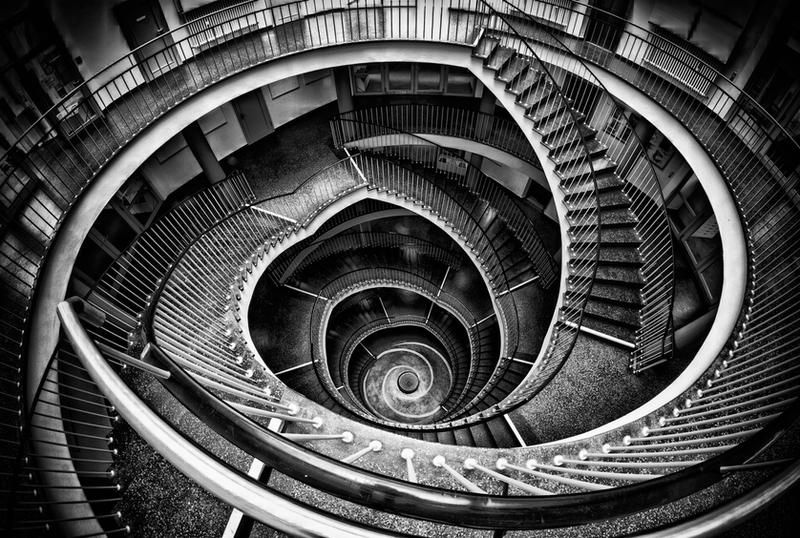 Circular Staircase Down II