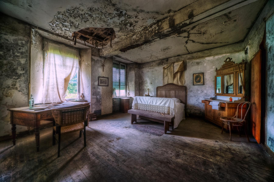 Заброшенная спальня Заброшенная спальня