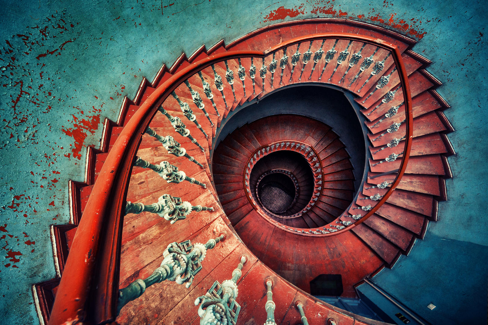 Falling by Matthias-Haker