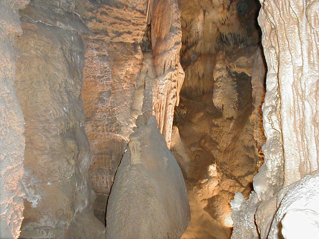 Dracoart-Stock  Cave 6