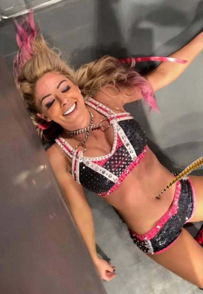 Hot and sexy Alexa Bliss's navel 02 by Bellybuttonmania on DeviantArt Hot and sexy Alexa Bliss's navel 02 by Bellybuttonmania on DeviantArt