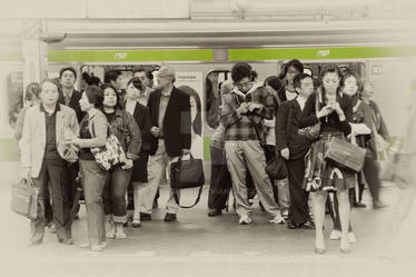 Plate - Shinjuku Commuters