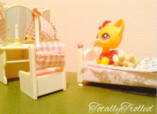LPS Room By TotallyTrolled On DeviantArt