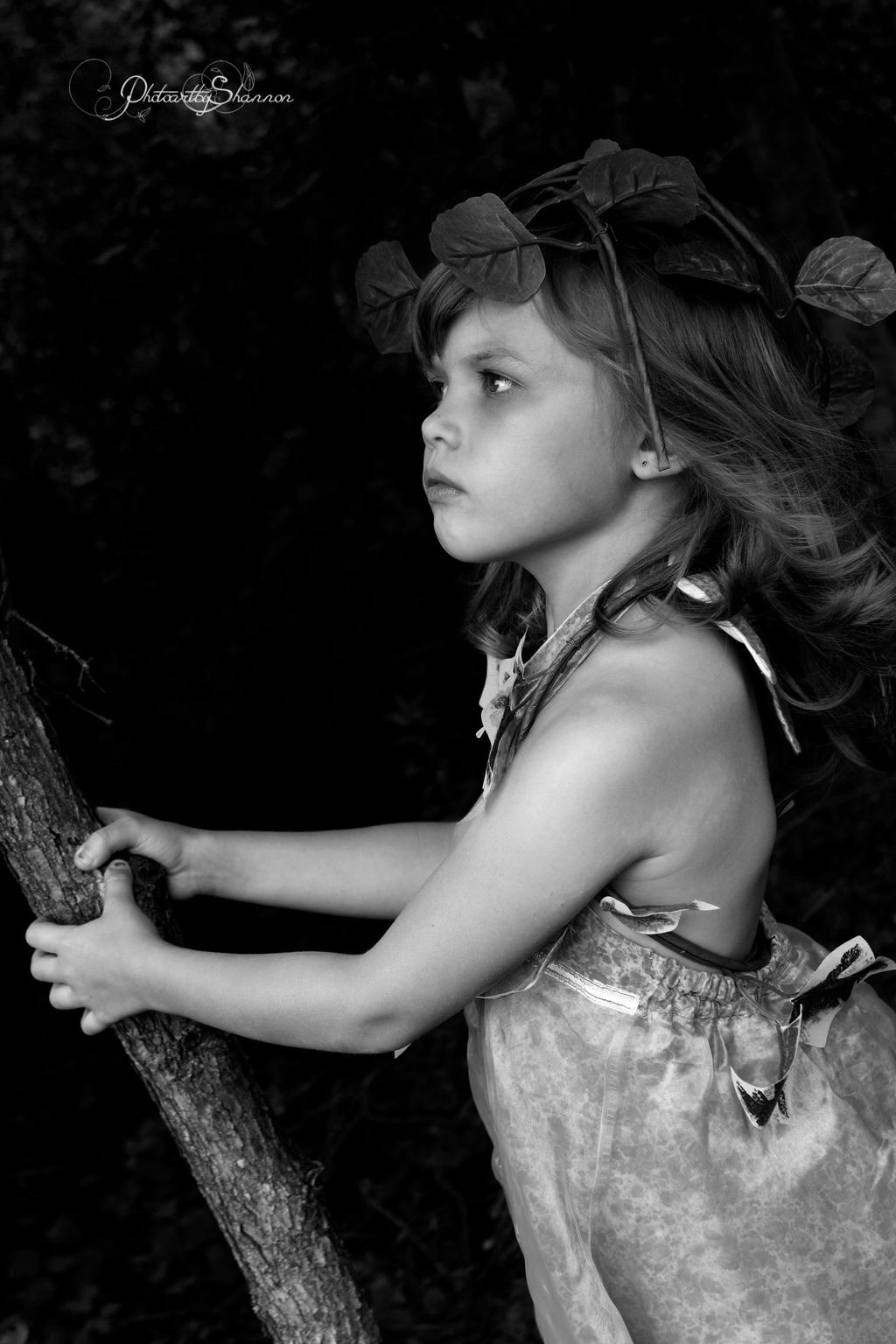 BnW Tree Fairy Emily V7