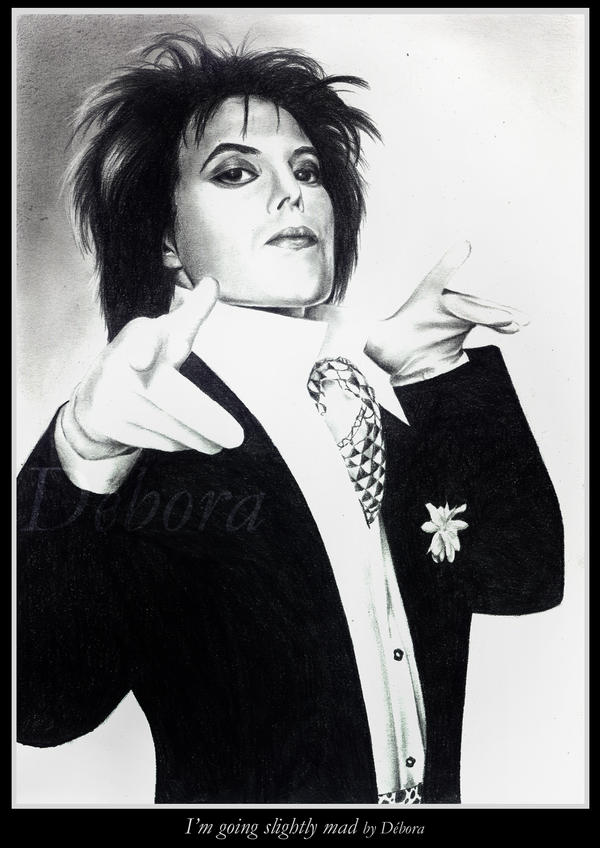 фредди меркьюри с бананами на голове. фредди меркьюри i'm going slightly mad. фредди меркури i m going slightly mad.