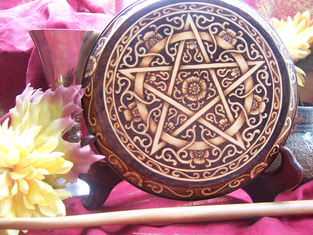 Briar Rose Pentacle by parizadhe