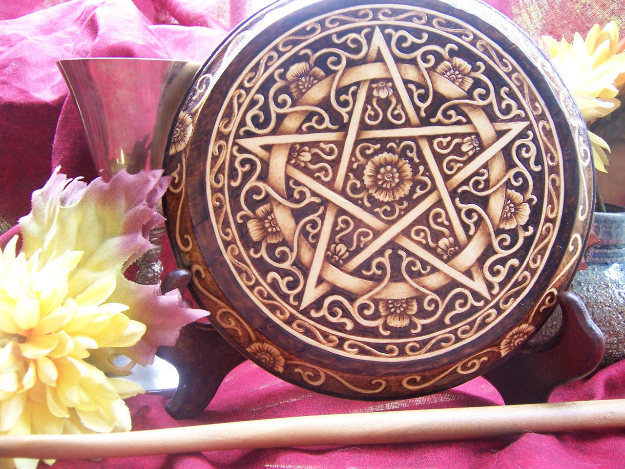 Briar Rose Pentacle by parizadhe