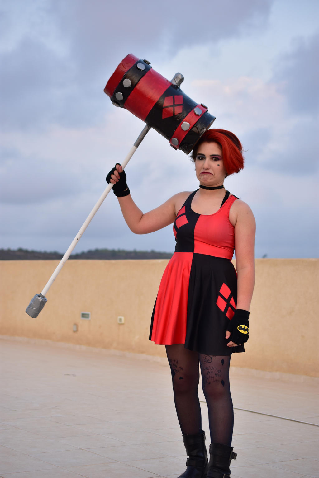 Short Hair Harley Quinn By Imaproudbookworm On Deviantart