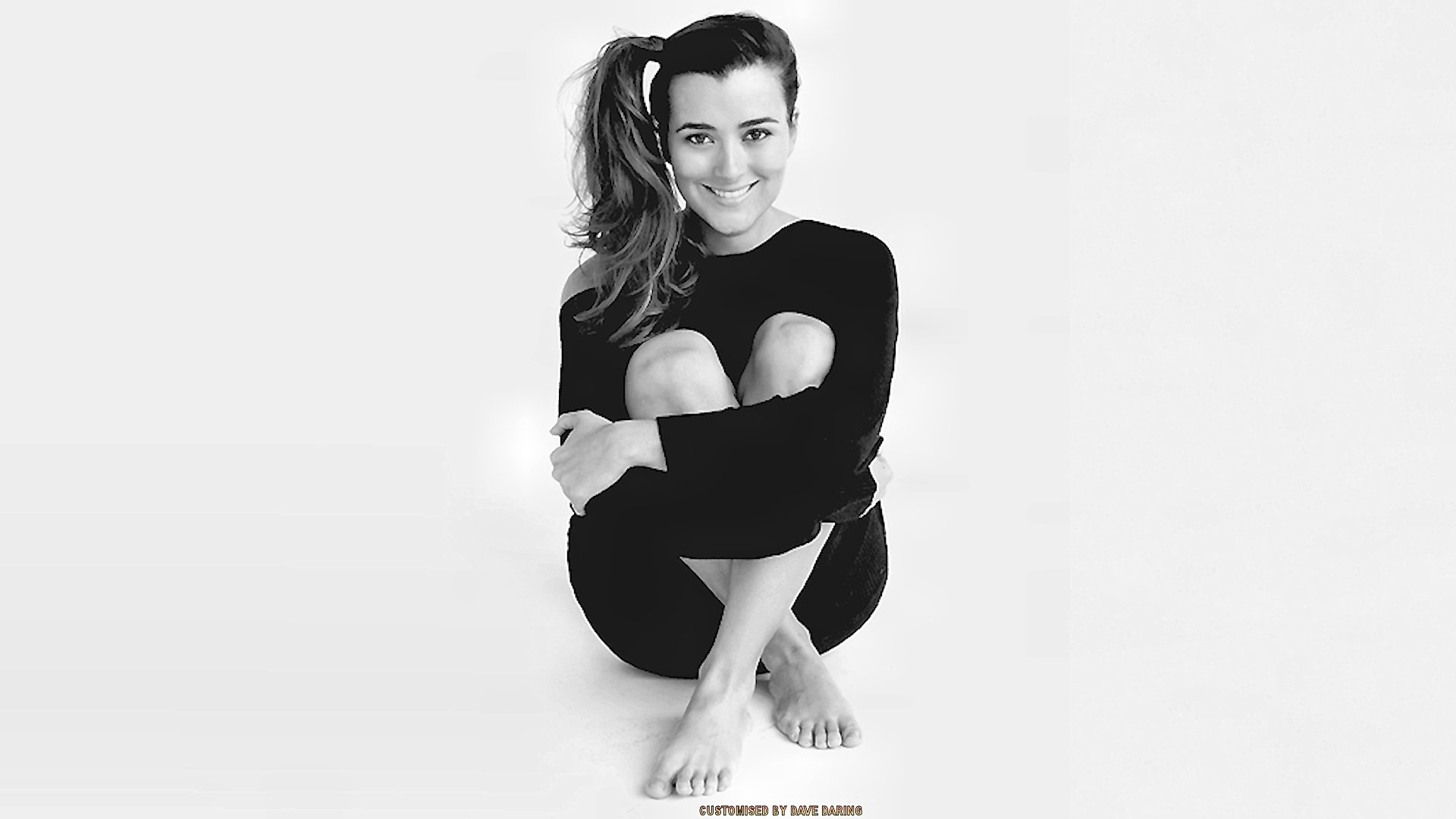Cote De Pablo Aka Ziva David Sitting By Dave Daring On Deviantart Cote De Pablo Aka Ziva David Sitting By Dave Daring On Deviantart
