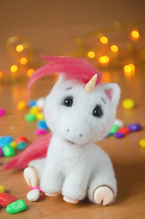 Unicorn named Bella, miniature by Lyntoys