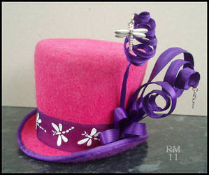 Miniature top hat 6 -Dragonfly