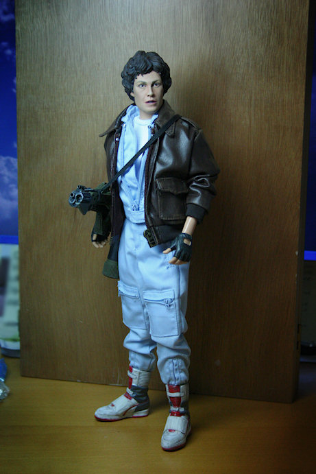 custom Hot Toys 12' Ripley 5