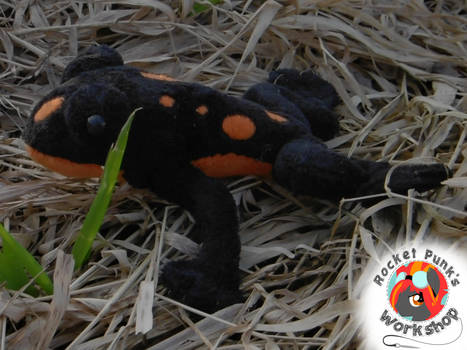 Black Poison Dart Frog (Dendrobates Auratus) plush