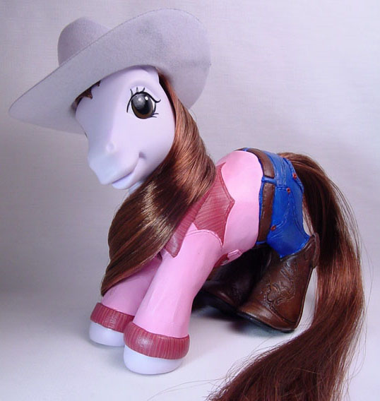 Cowgirl little pony for Kelly