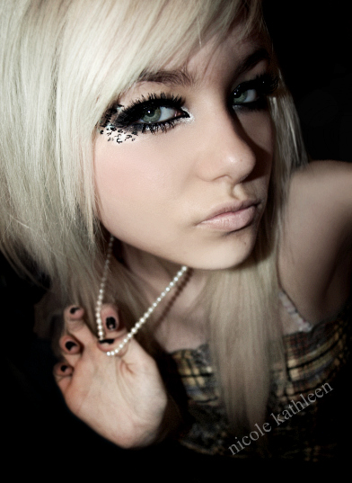 leopard print eye makeup