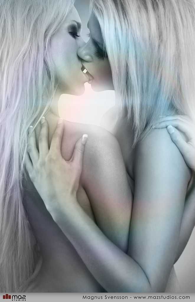 Linda and Johanna 07