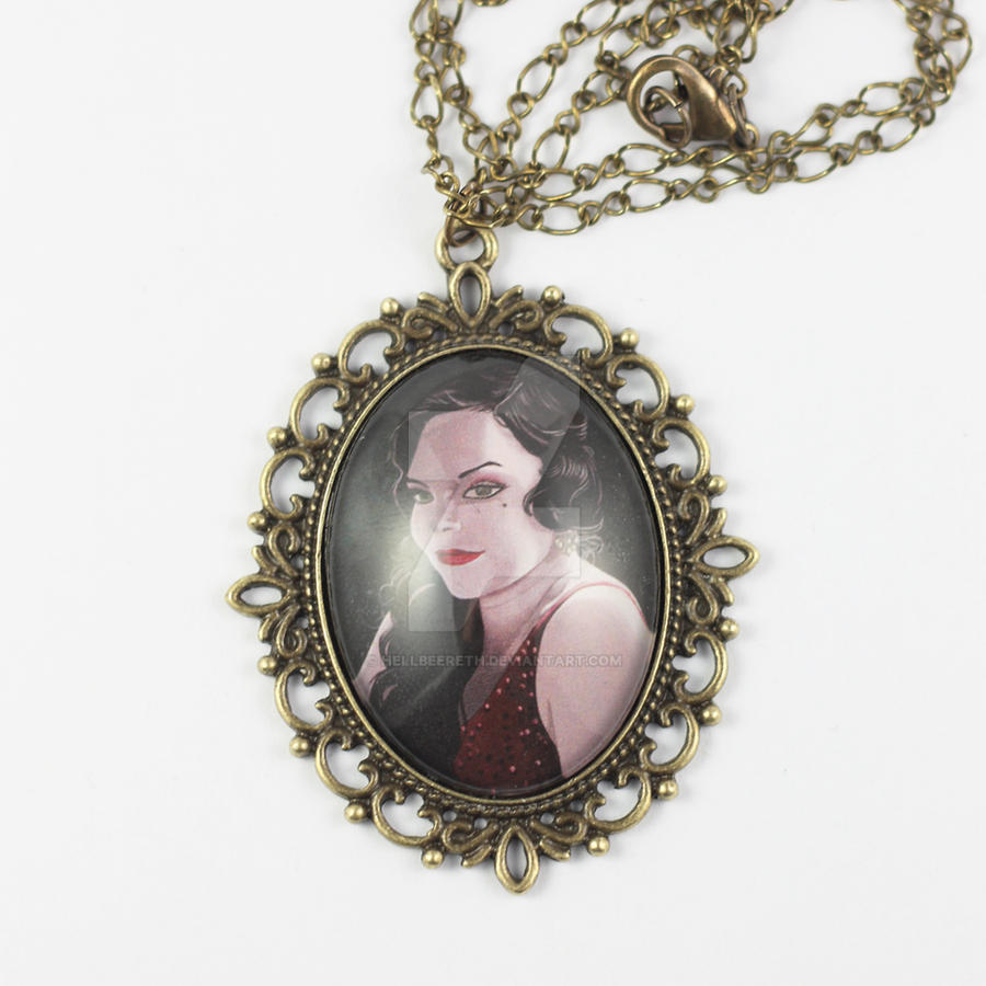 Anette Olzon necklace