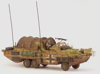 1/72 scale Spahwagen DUKW 762(a) starboard side