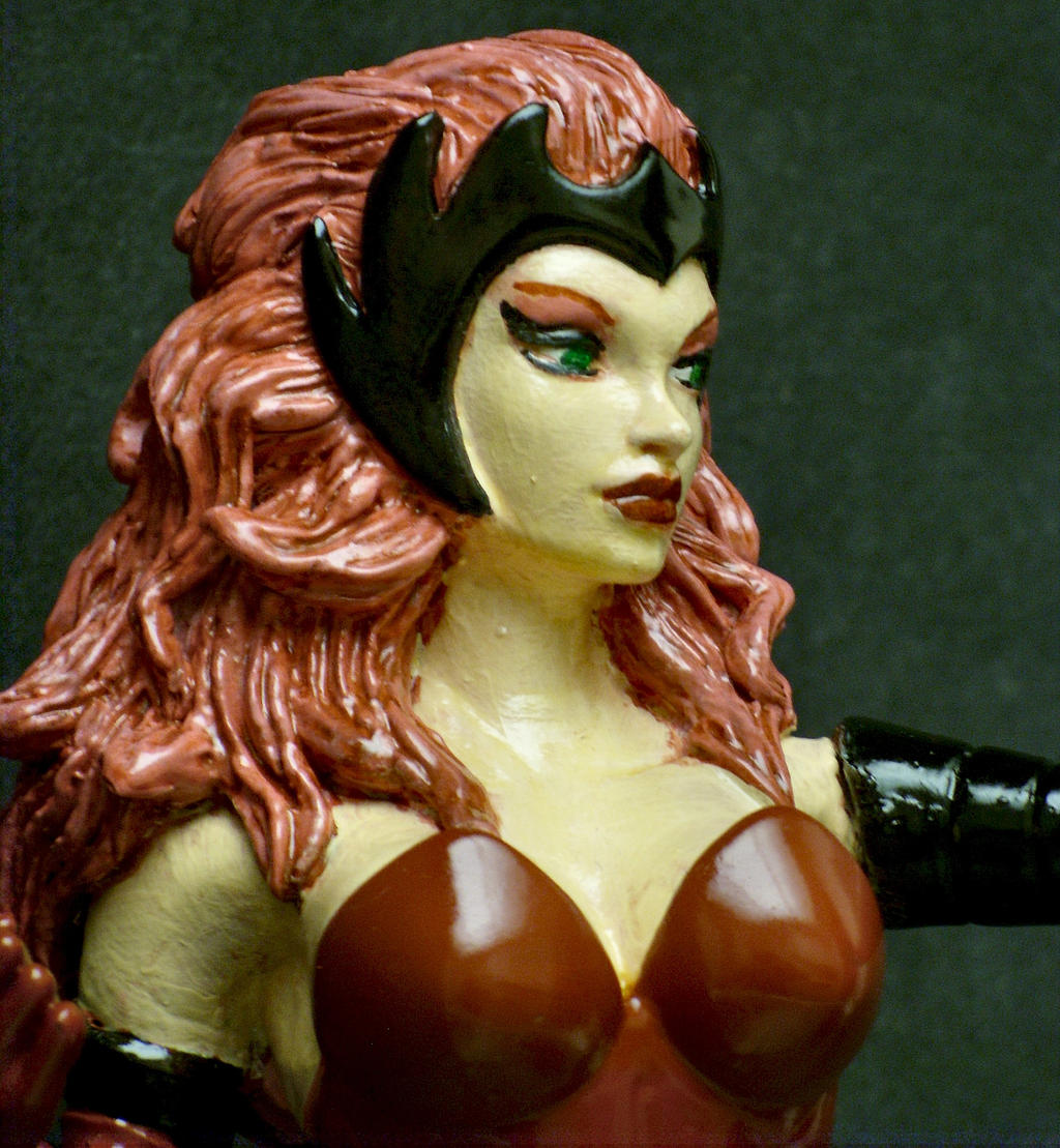 A 'New' Enchantress-closeup