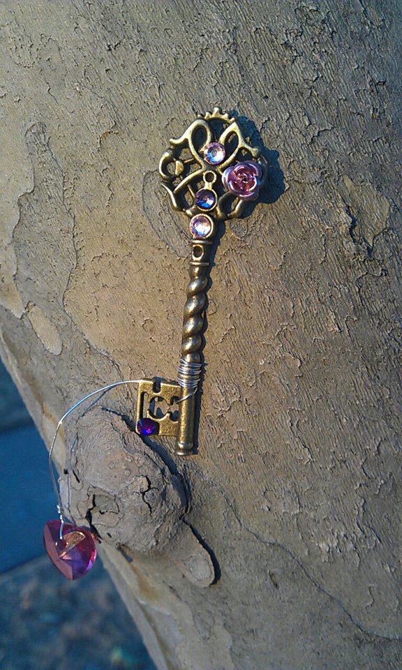 Love Never Fails Fantasy Key