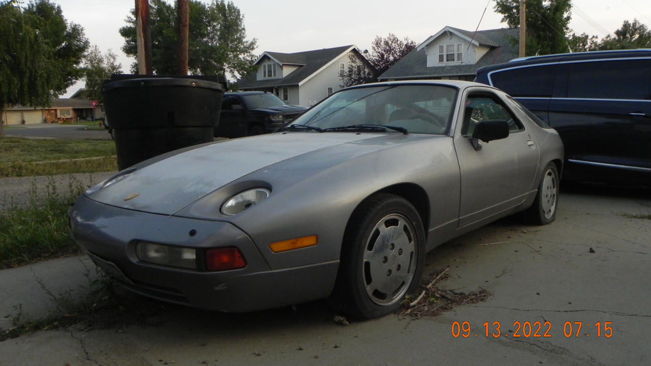 Porsche 928S by CreativeT01 on DeviantArt