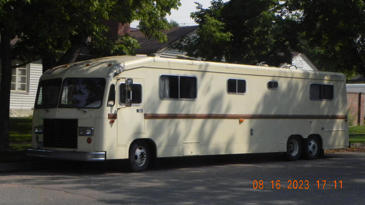 Old RV Motorhome by CreativeT01 on DeviantArt