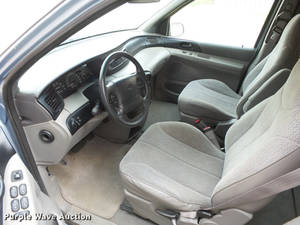 1998 Ford Windstar GL Interior
