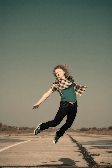 Dhuven flying under airstrip