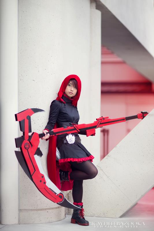 RWBY Cosplay - Ruby Rose - Stepping on my Cape