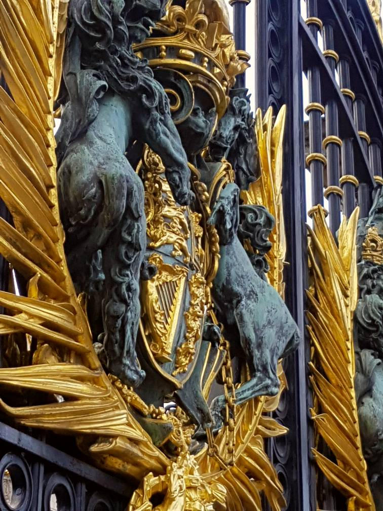 The Queen's Gate by Hahel on DeviantArt