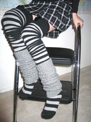 blkgrey stripe,grey warmers -2