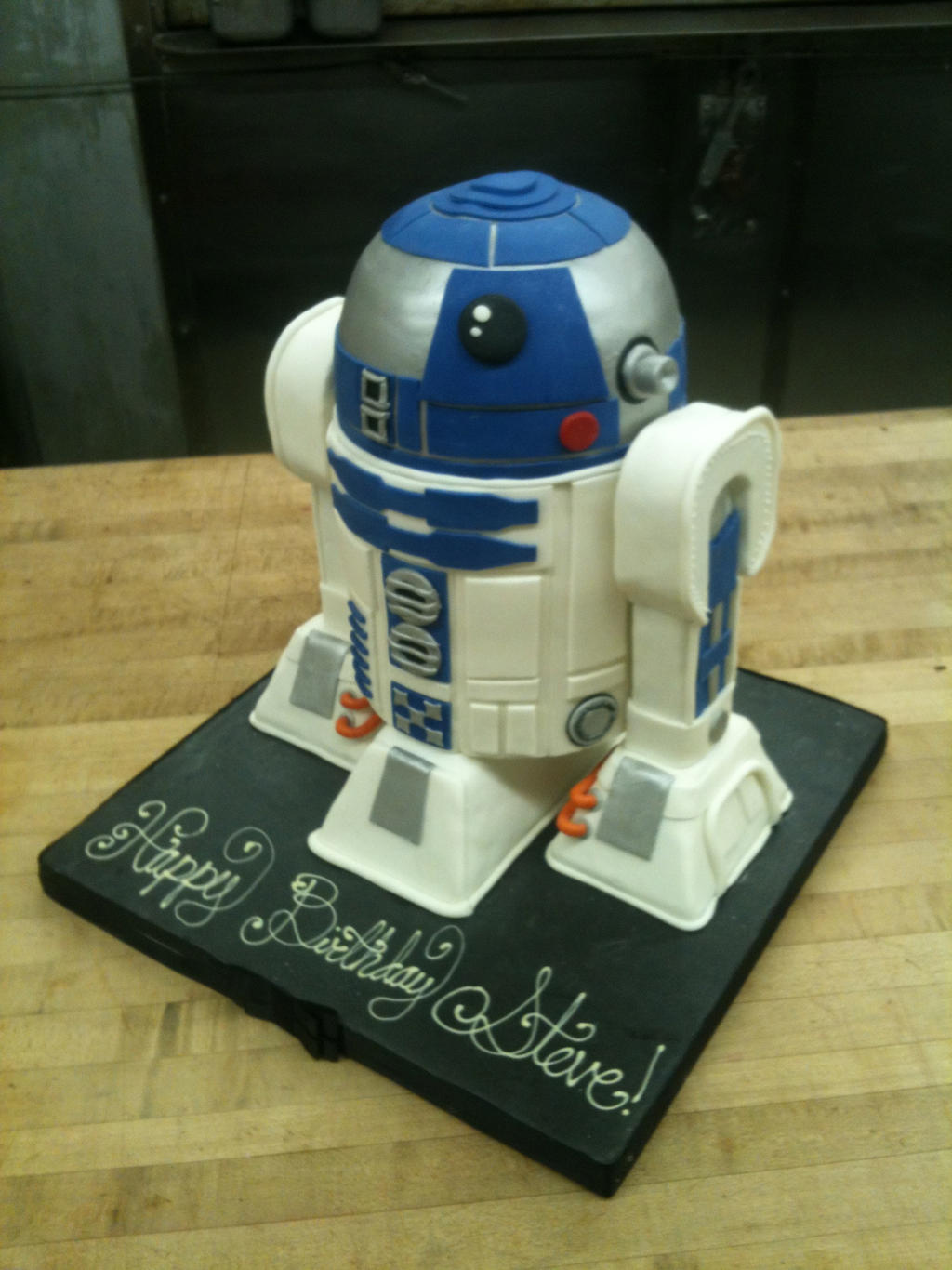 R2-D2 Cake