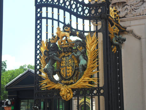 Buckingham Palace gate