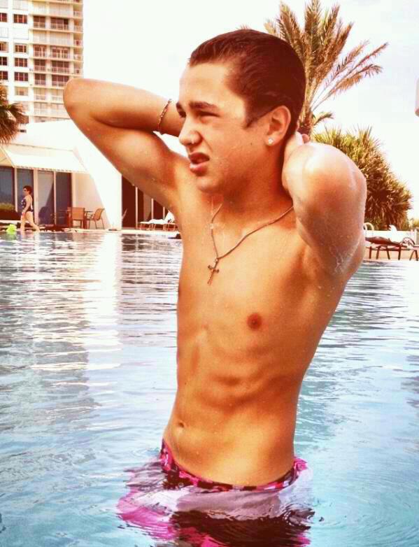 Austin Mahone.