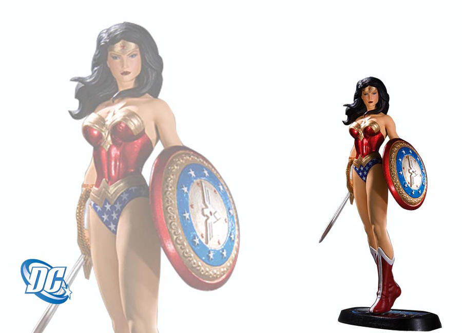 Wonder Woman statue