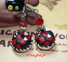 Queen of hearts dangles