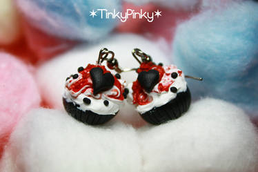 bloody Vday cupcake earrings