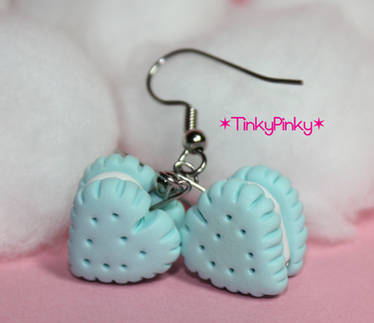 Oreo heartshapped earrings