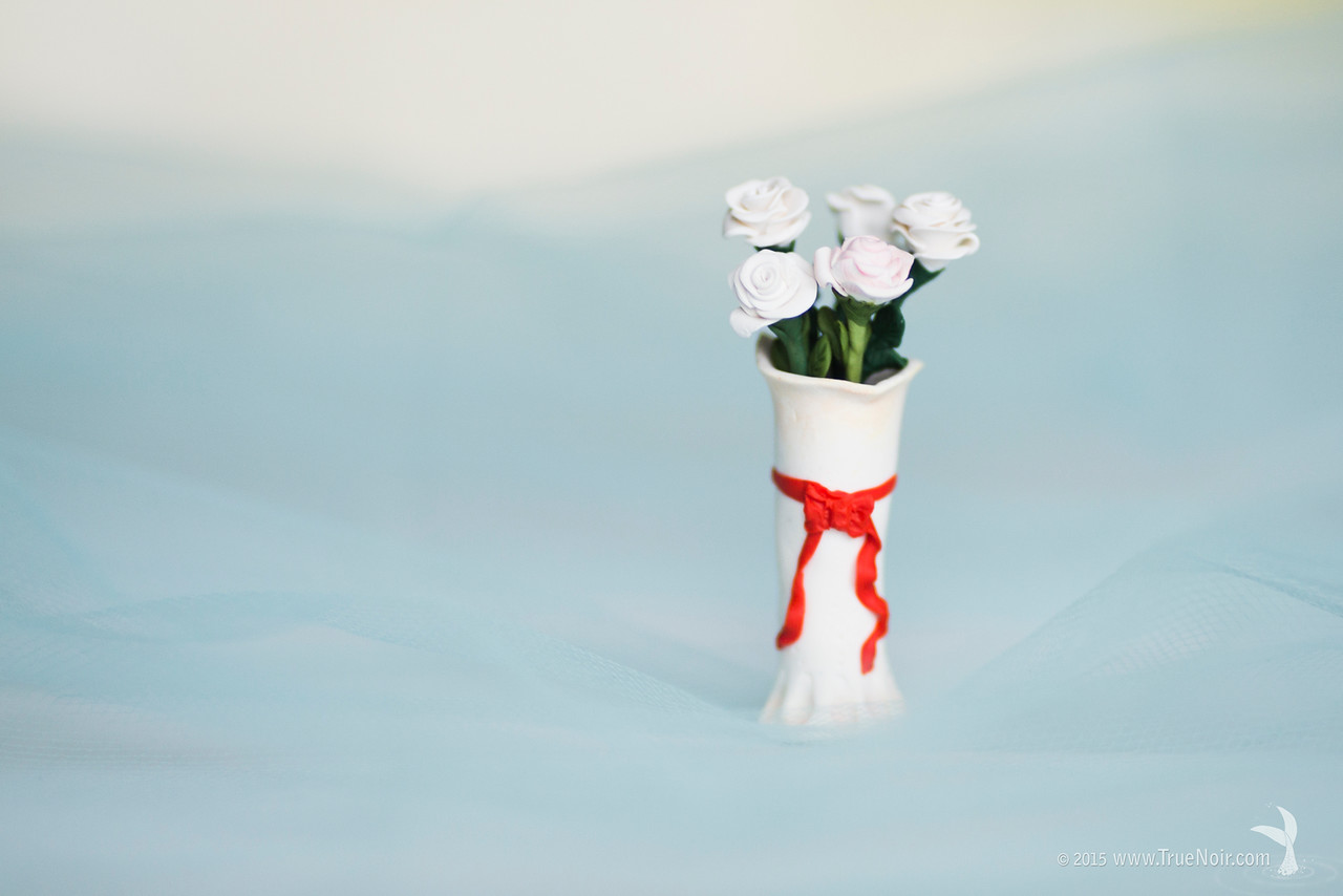 White Rose Bouquet, miniature sculpture