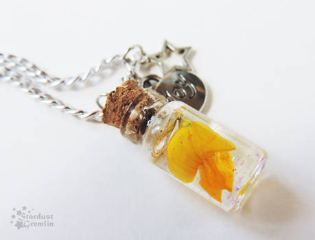 Joyful Birdsfoot Flower Bottle Necklace