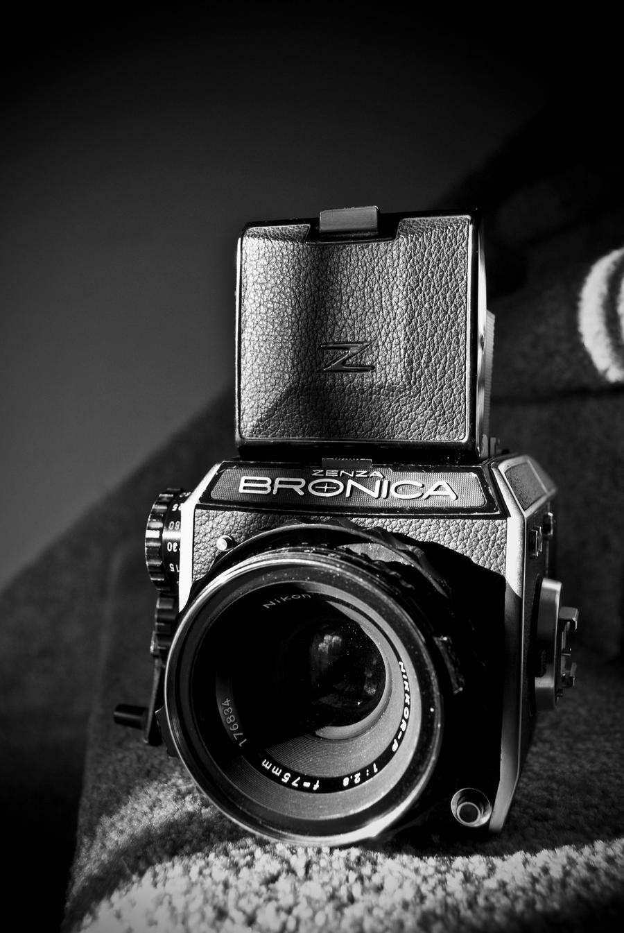 Zenza Bronica 2