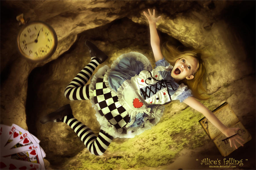 Channel rabbit hole animation. Падение Алисы в кроличью нору.