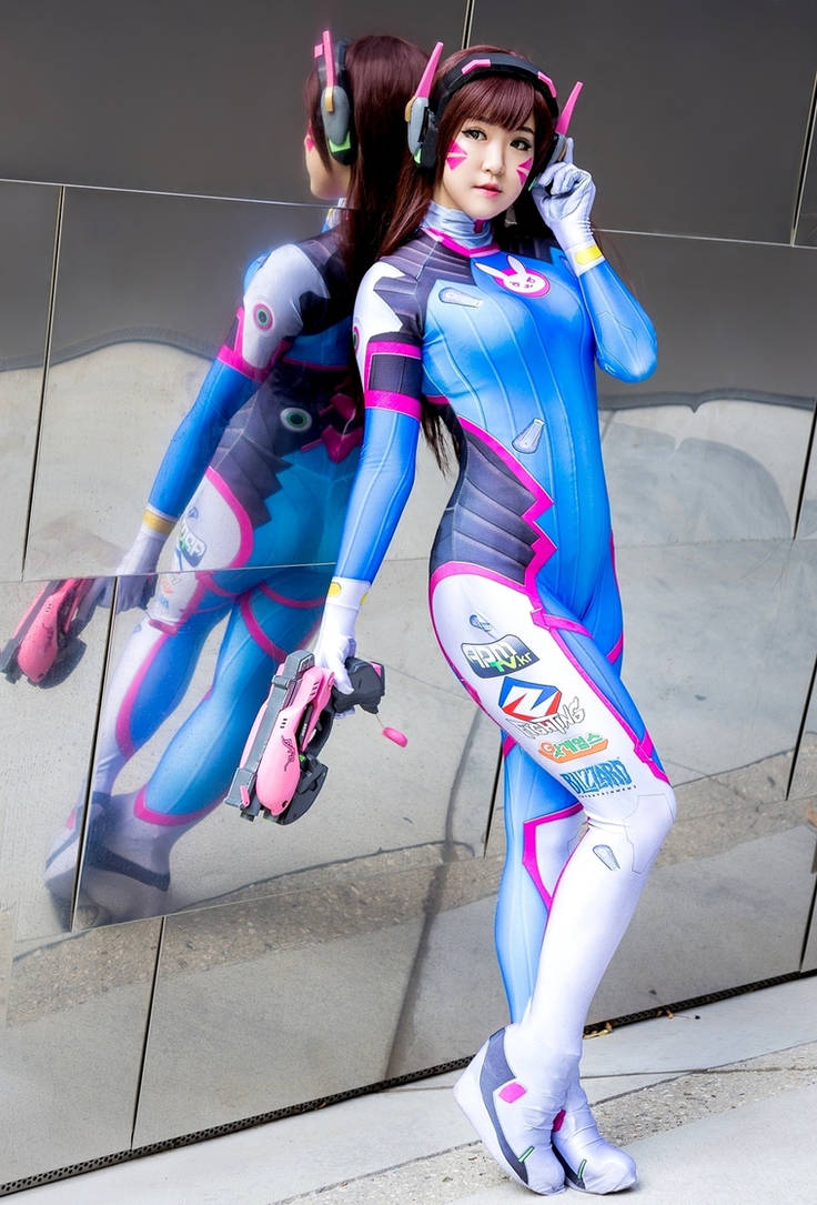 D.Va from Overwatch - Daily Cosplay .com