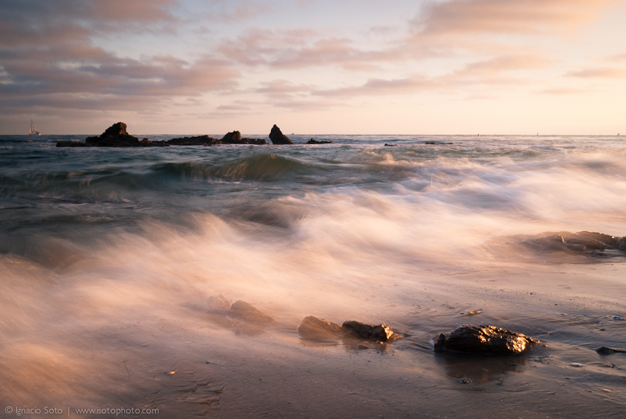 Glow of an incoming wave